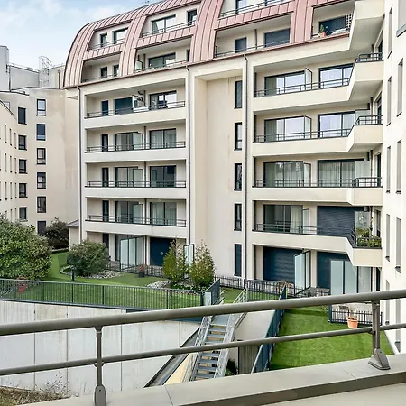 T2 Moderne Terrasse, Parking, Proche Commerces * Rouen