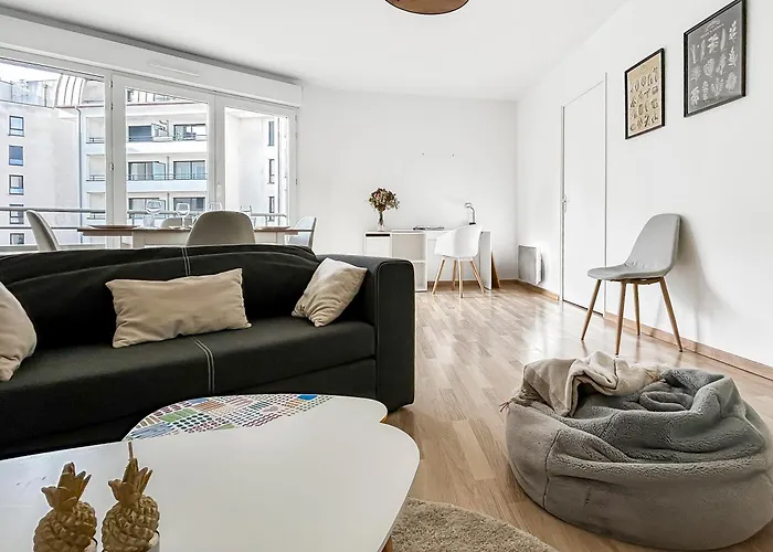 Appartamento T2 Moderne Terrasse, Parking, Proche Commerces *