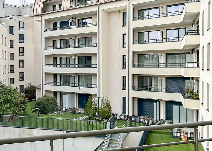 T2 Moderne Terrasse, Parking, Proche Commerces * Ruan